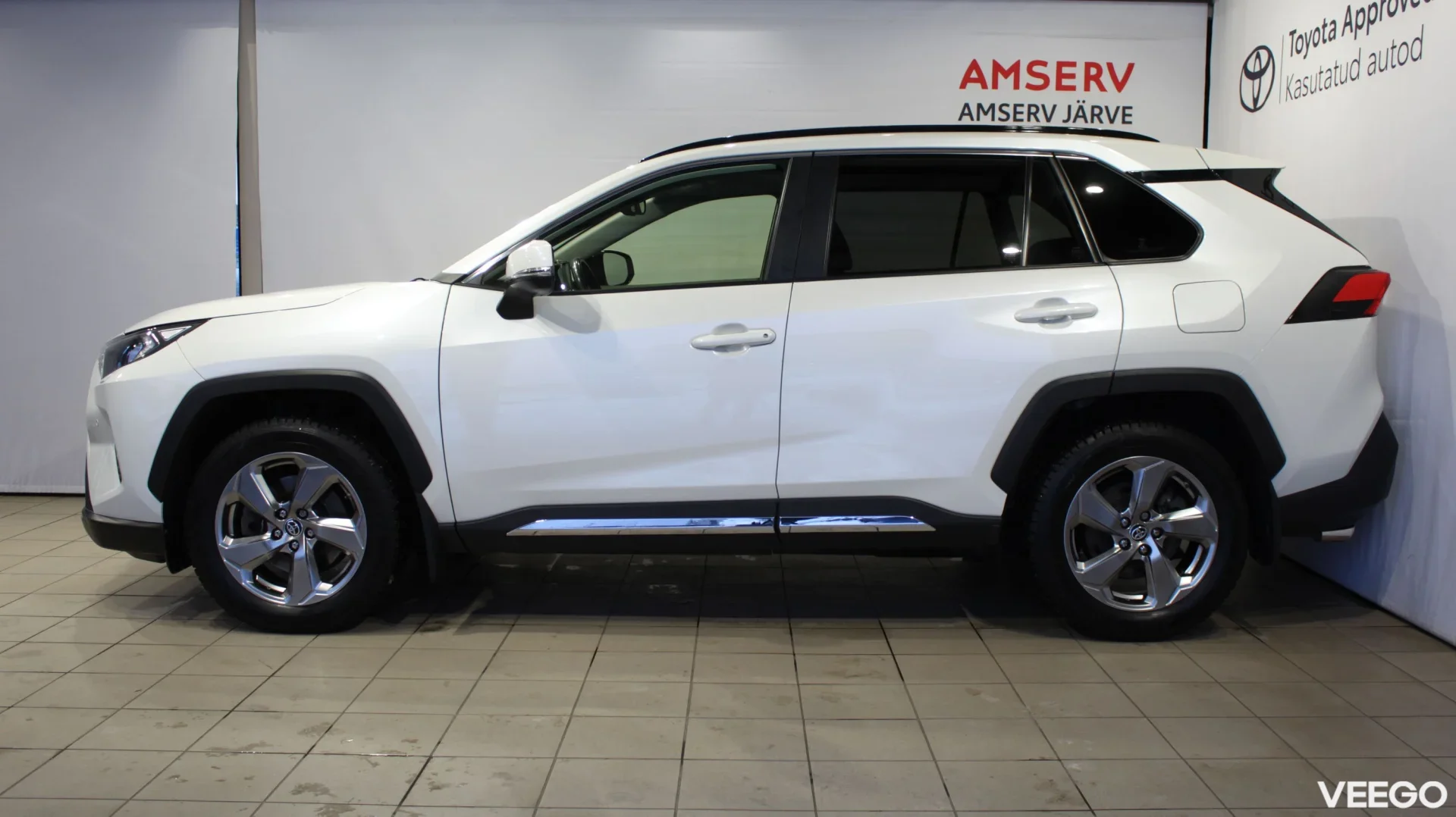 Toyota RAV4 Luxury Plus 2 129kW