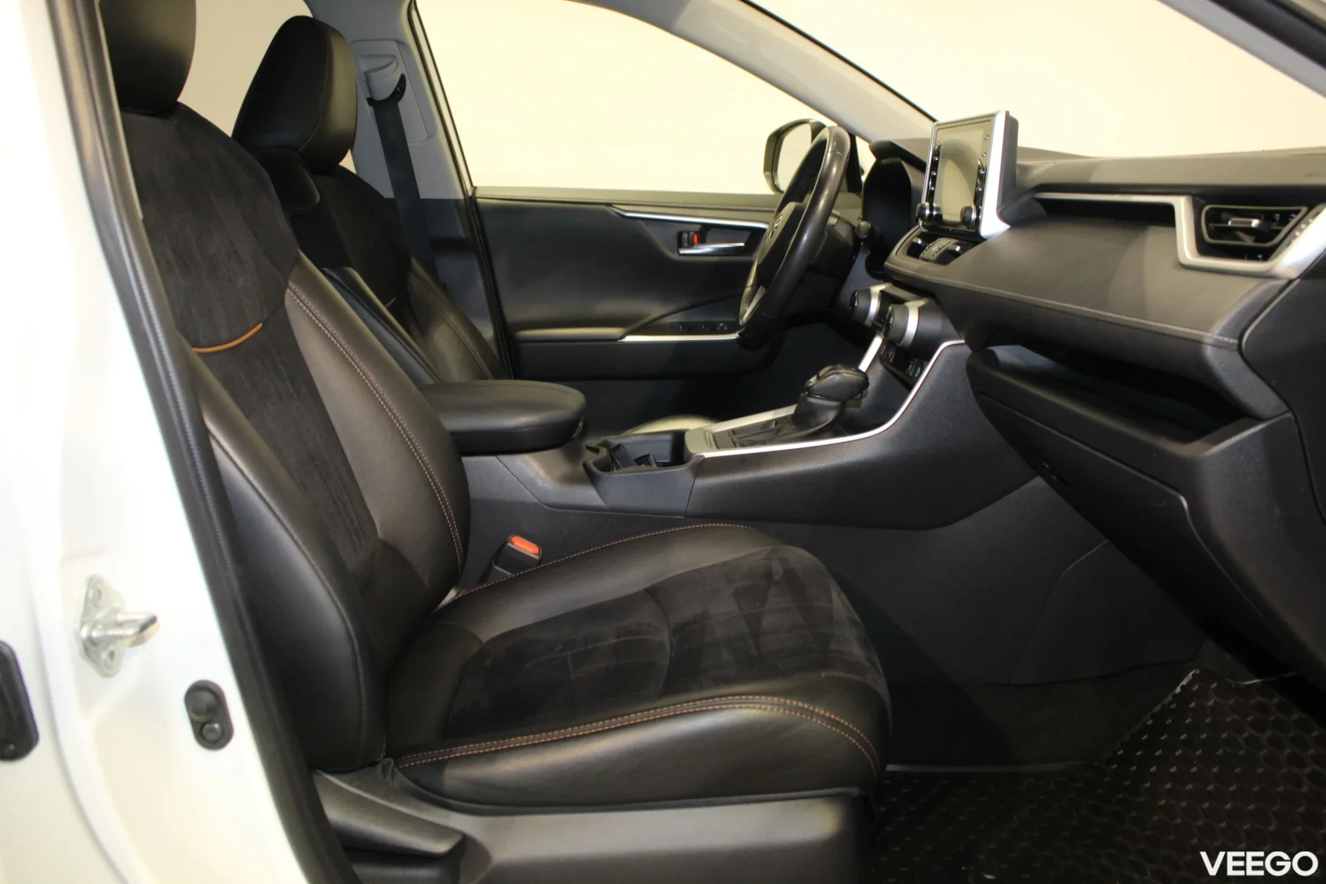 Toyota RAV4 Luxury Plus 2 129kW