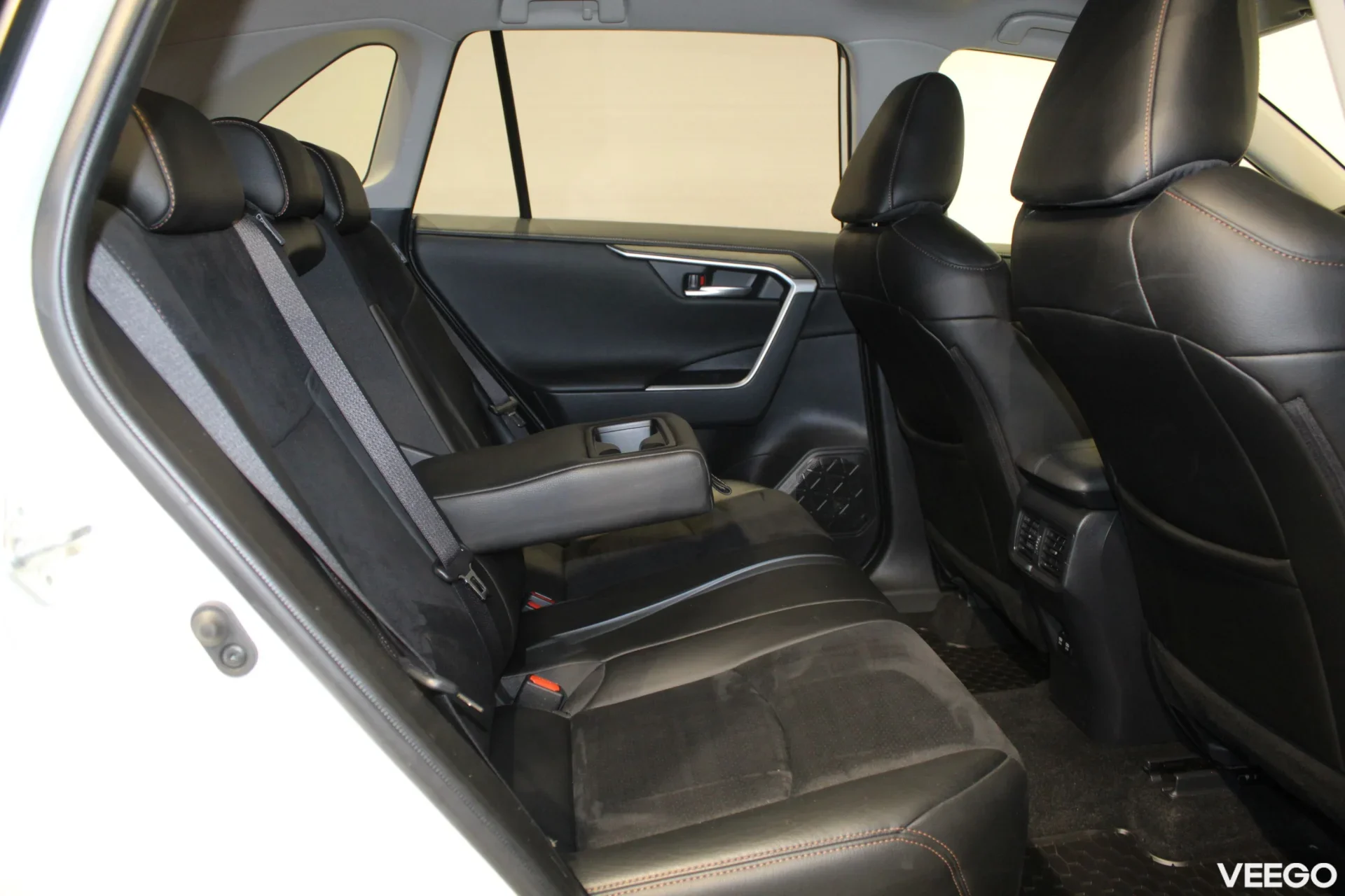 Toyota RAV4 Luxury Plus 2 129kW