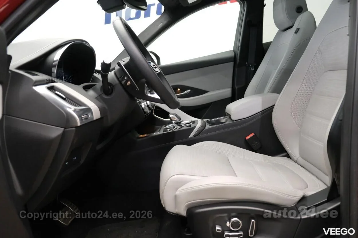 Jaguar E-Pace P250 AWD HSE R-Dynamic 2 183kW