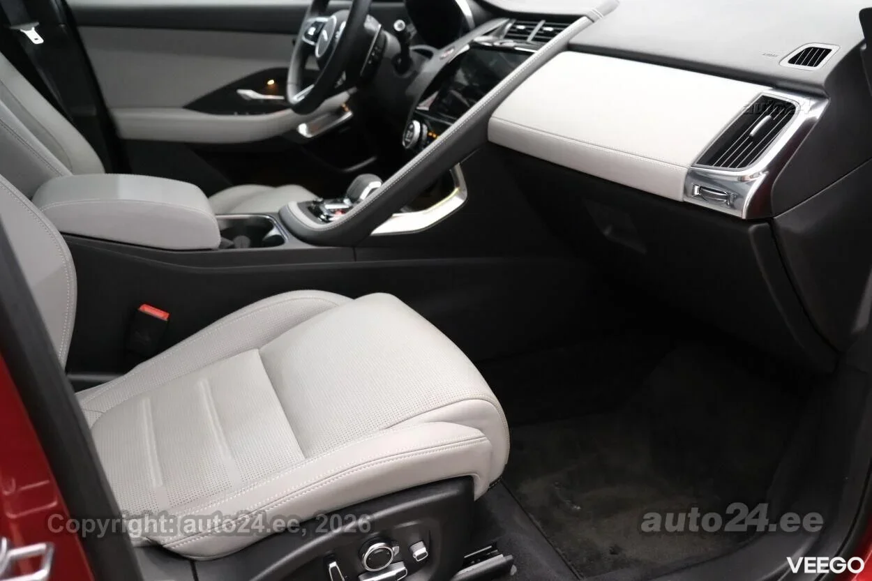 Jaguar E-Pace P250 AWD HSE R-Dynamic 2 183kW