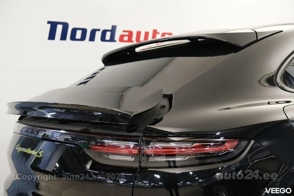 Porsche Cayenne Turbo S - 4 500kW