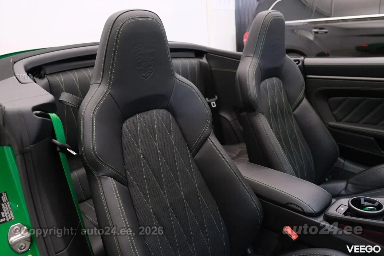 Porsche 911 Carrera 4 GTS Cabrio 3 353kW