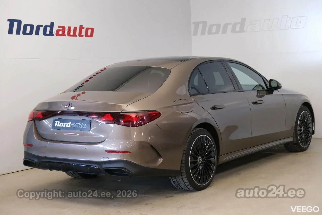 Mercedes-Benz E 300 4MATIC 4 matic AMG Plug In 2 150kW