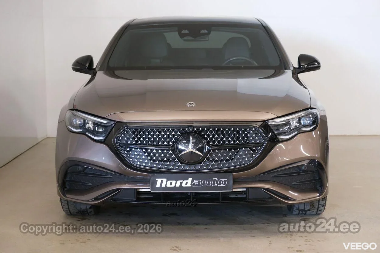 Mercedes-Benz E 300 4MATIC 4 matic AMG Plug In 2 150kW
