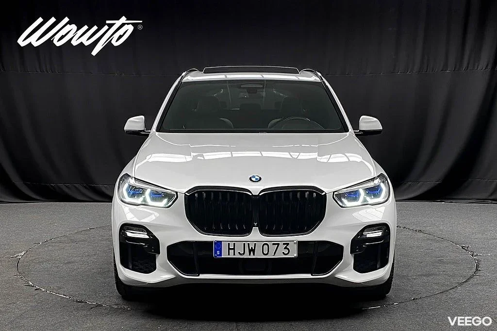 BMW X5 xDrive45e 394HK M-Sport /Night Vis /Se Spec/Moms/4.95% 290kW