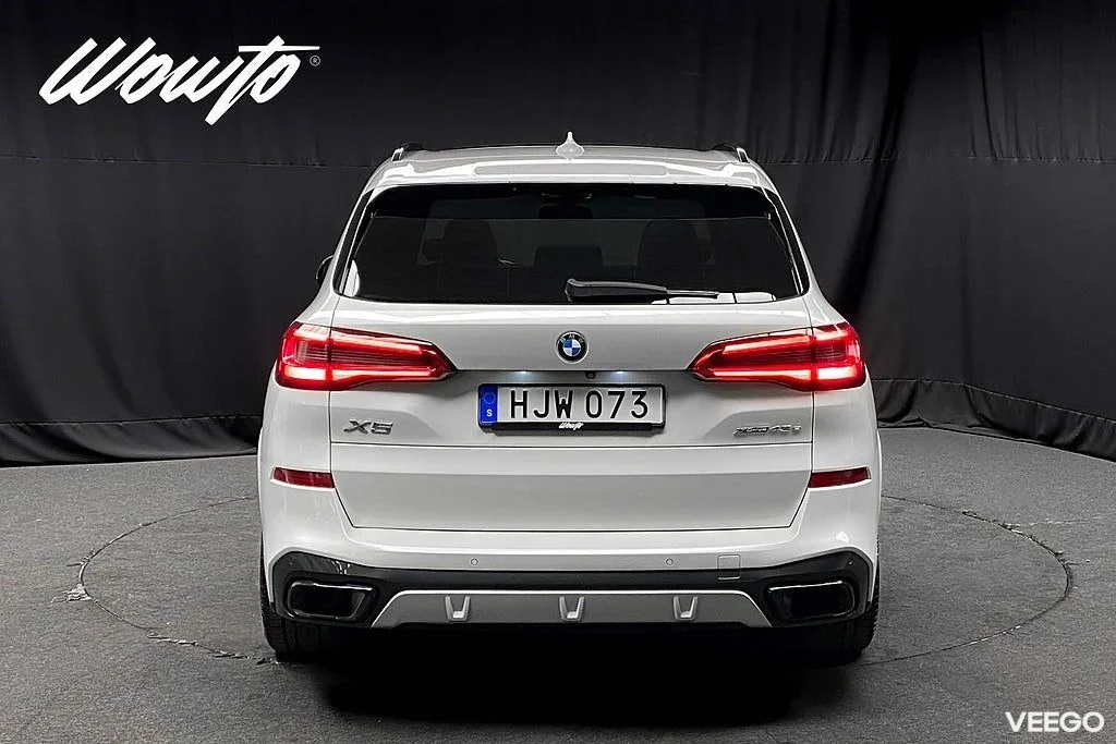 BMW X5 xDrive45e 394HK M-Sport /Night Vis /Se Spec/Moms/4.95% 290kW