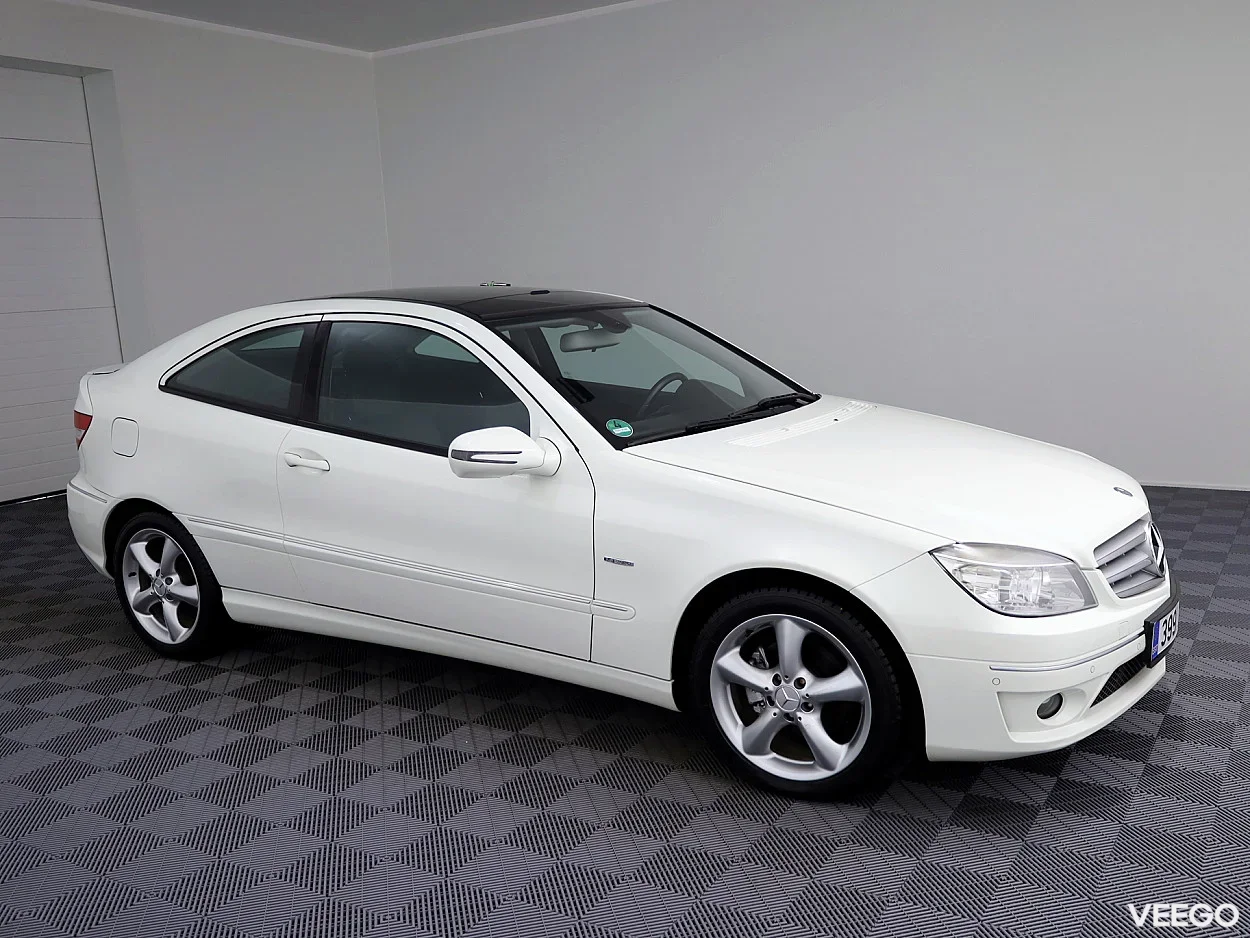 Mercedes-Benz CLC160 1.6 95kW