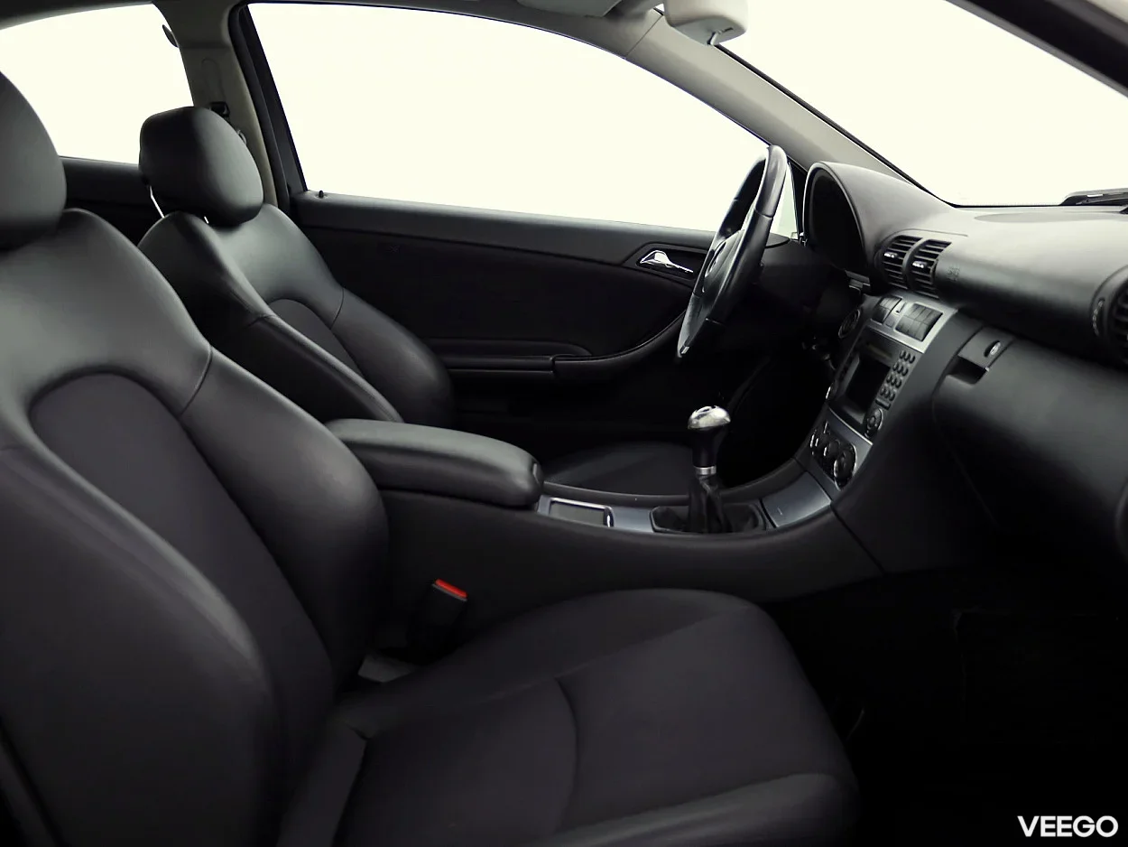 Mercedes-Benz CLC160 1.6 95kW