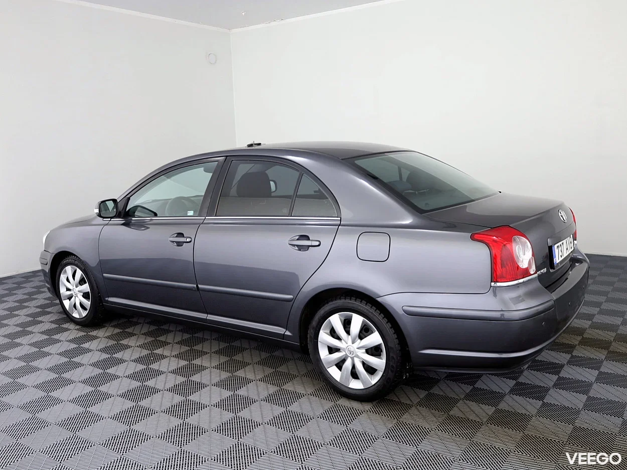 Toyota Avensis 1.8 95kW