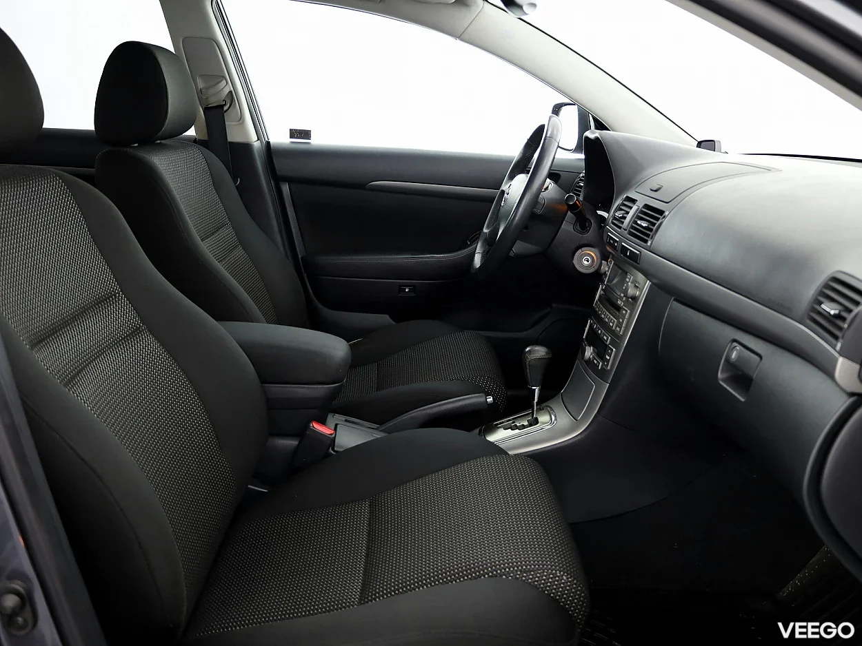 Toyota Avensis 1.8 95kW