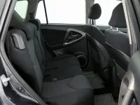 Toyota RAV4 2.0 112kW thumbnail