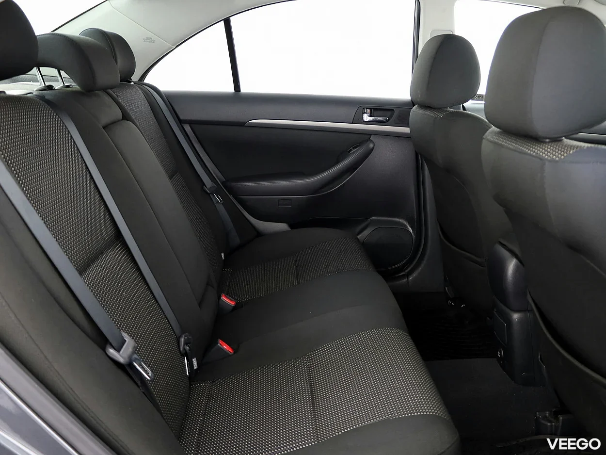 Toyota Avensis 1.8 95kW