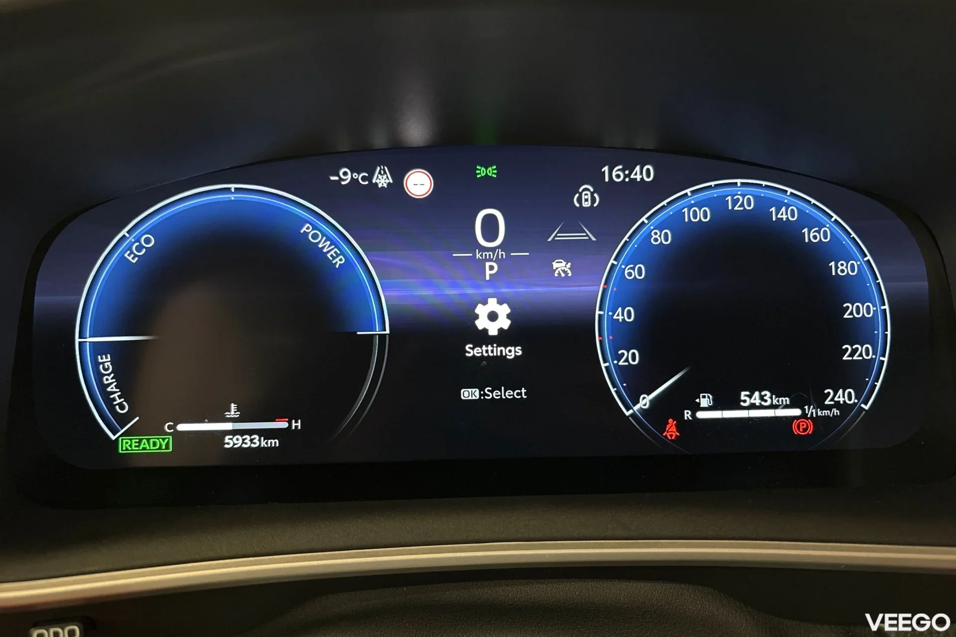 Toyota Corolla Luxury Hybrid 2 98kW