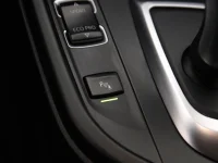 BMW 320 2 120kW thumbnail