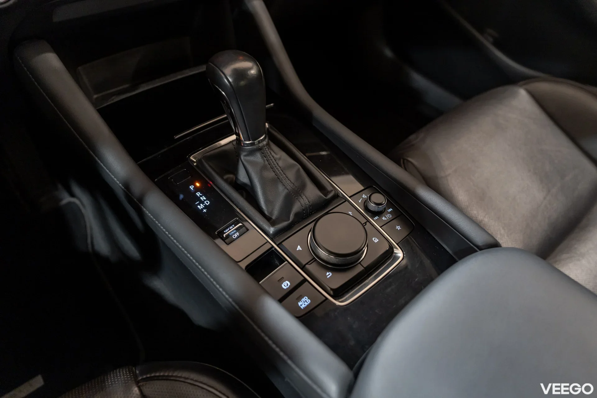 Mazda 3 Skyactive-G Luxury 2 90kW