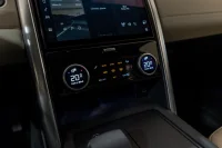 Land Rover Discovery D250 MHEV SE 3 183kW thumbnail