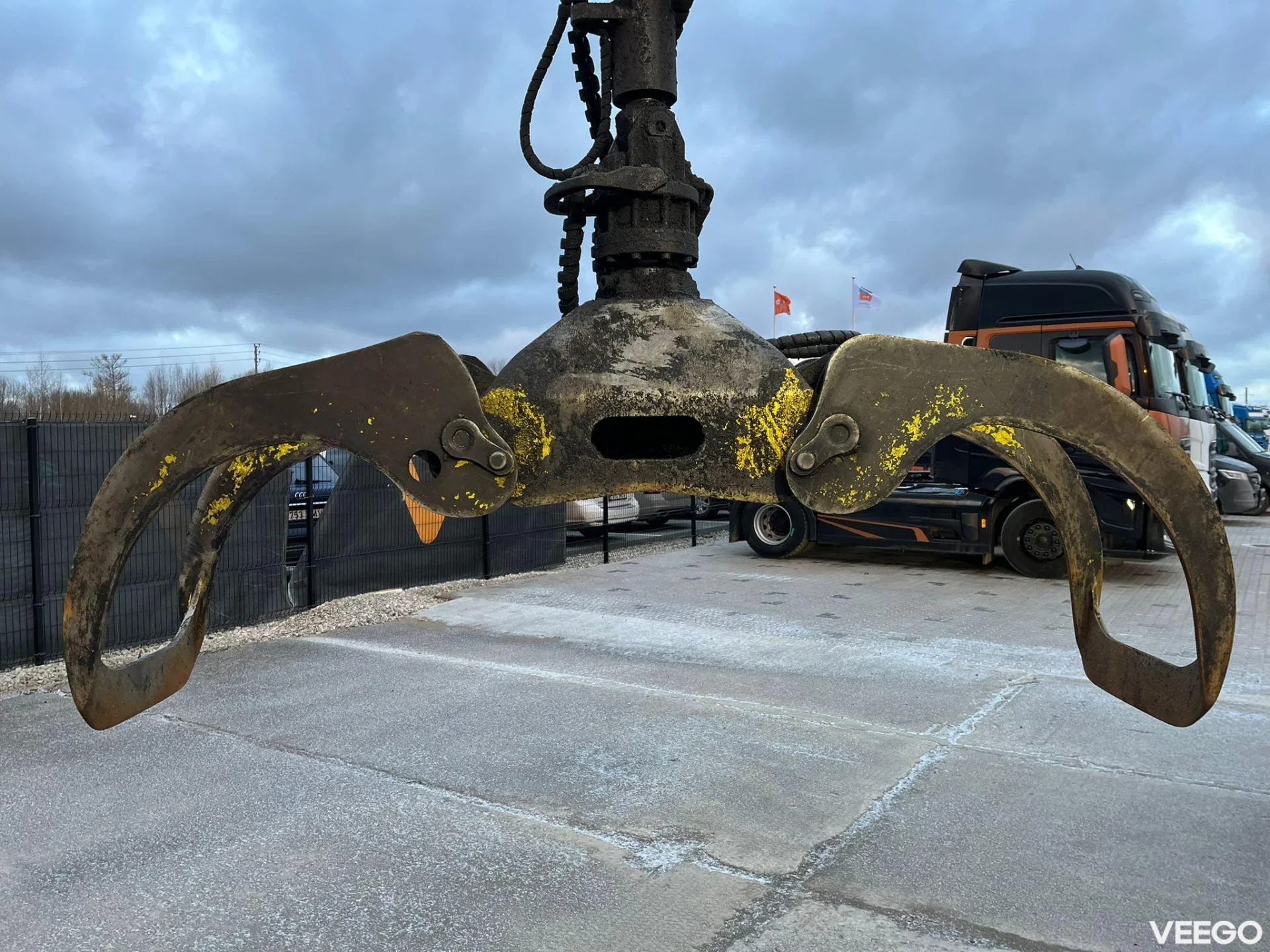 Loglift F96S79 2093 PTO HOURS