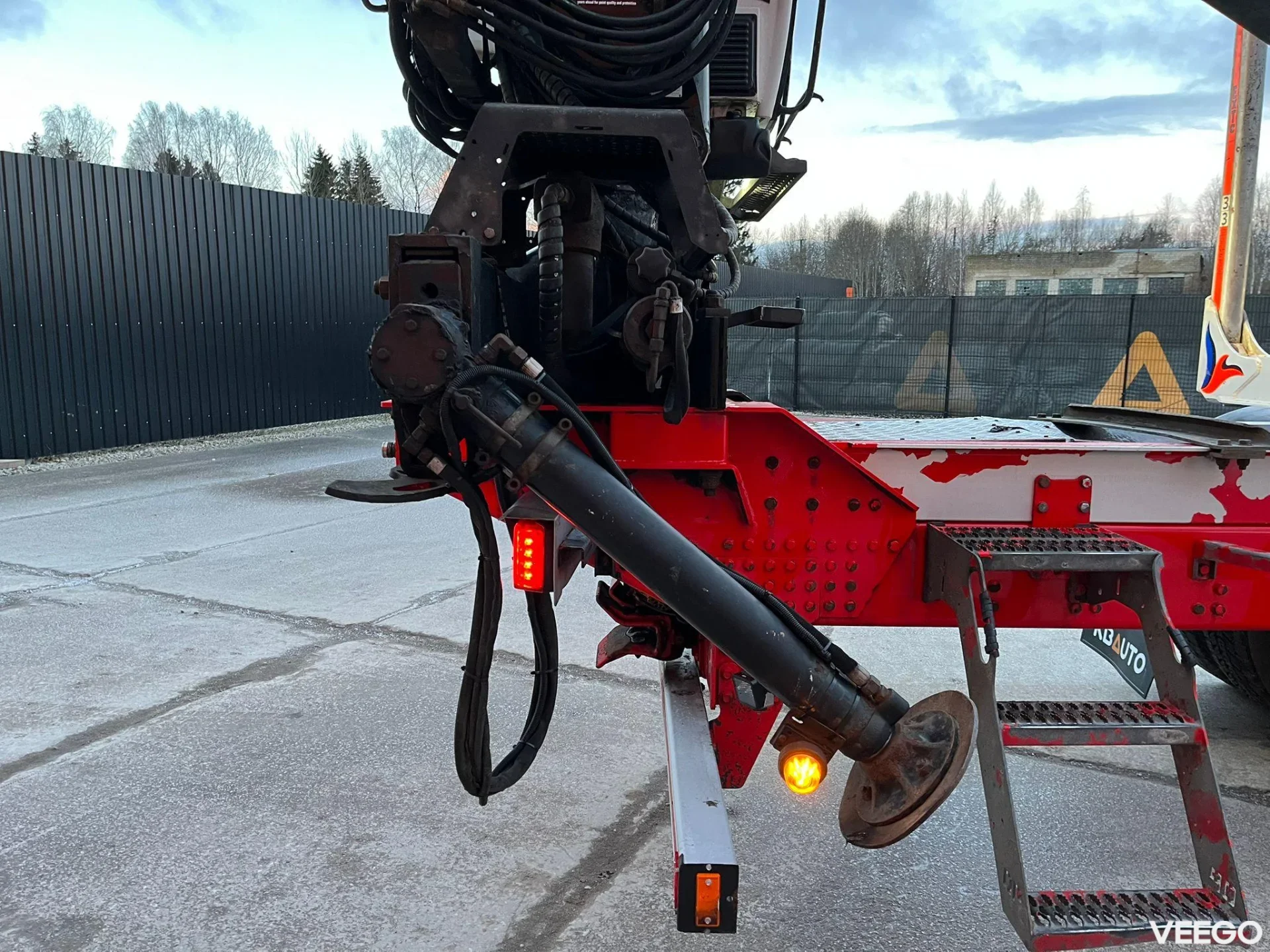 Loglift F96S79 2093 PTO HOURS