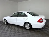 Mercedes-Benz E200 1.8 121kW thumbnail