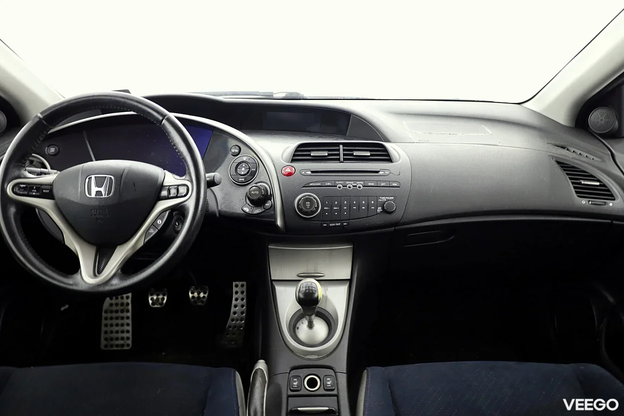 Honda Civic 1.8 104kW