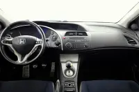 Honda Civic 1.8 104kW thumbnail