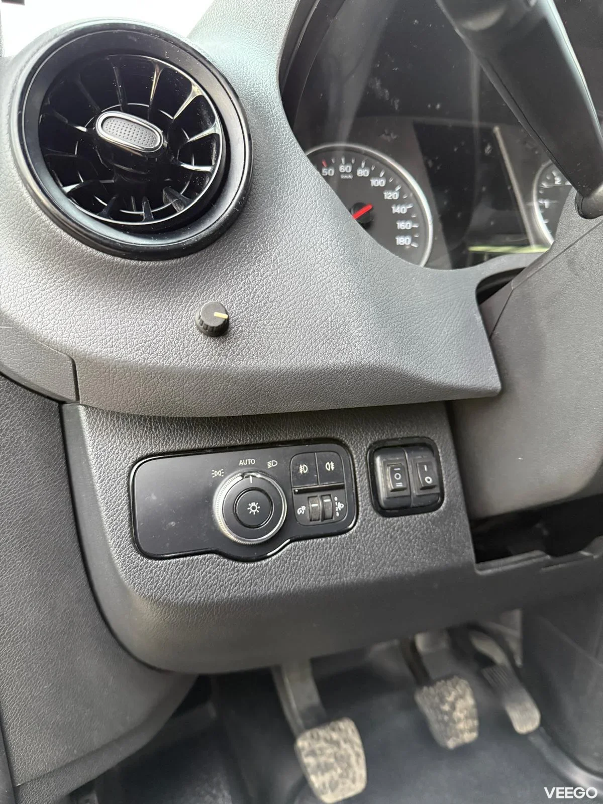 Mercedes-Benz Sprinter  3 140kW