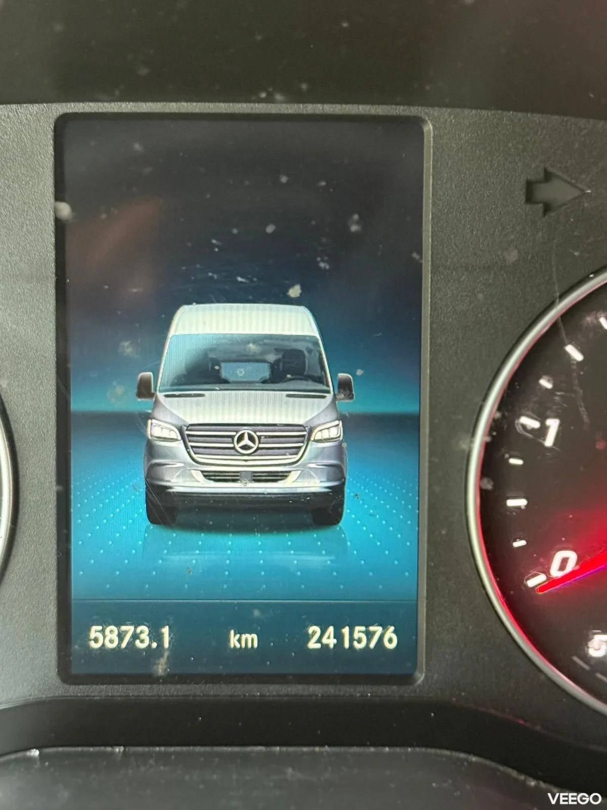 Mercedes-Benz Sprinter  3 140kW