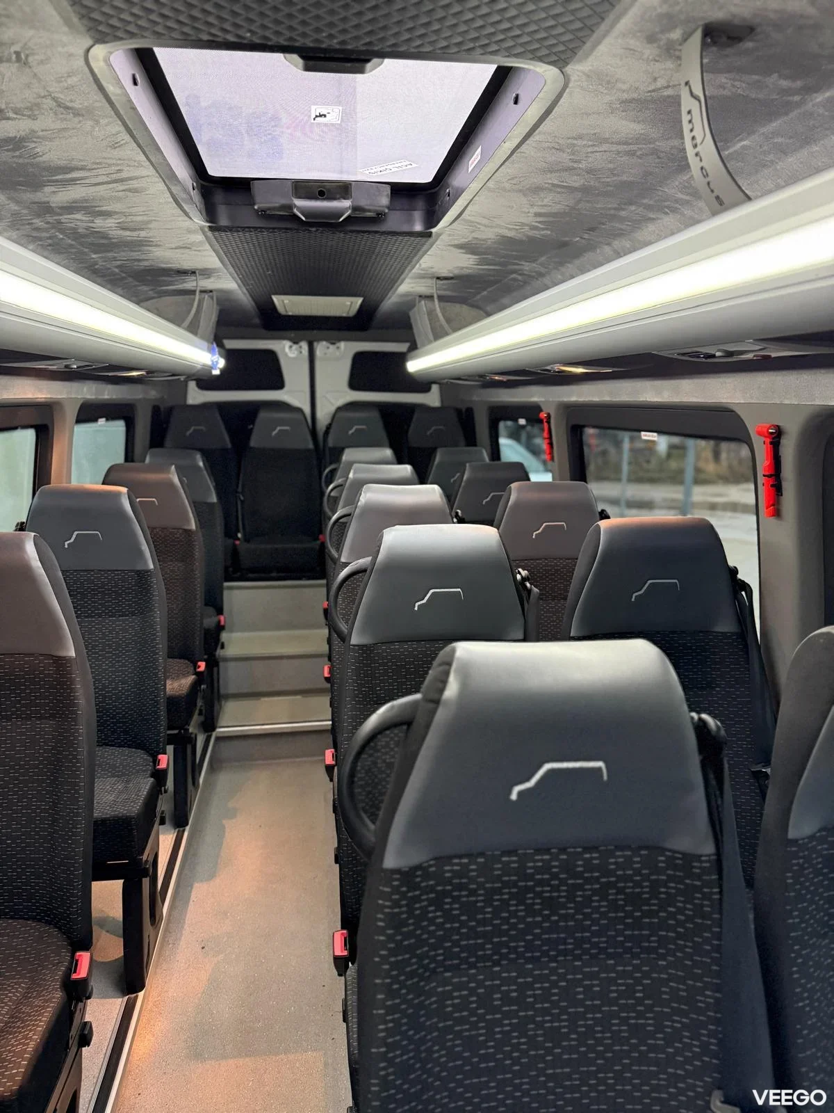 Mercedes-Benz Sprinter  3 140kW