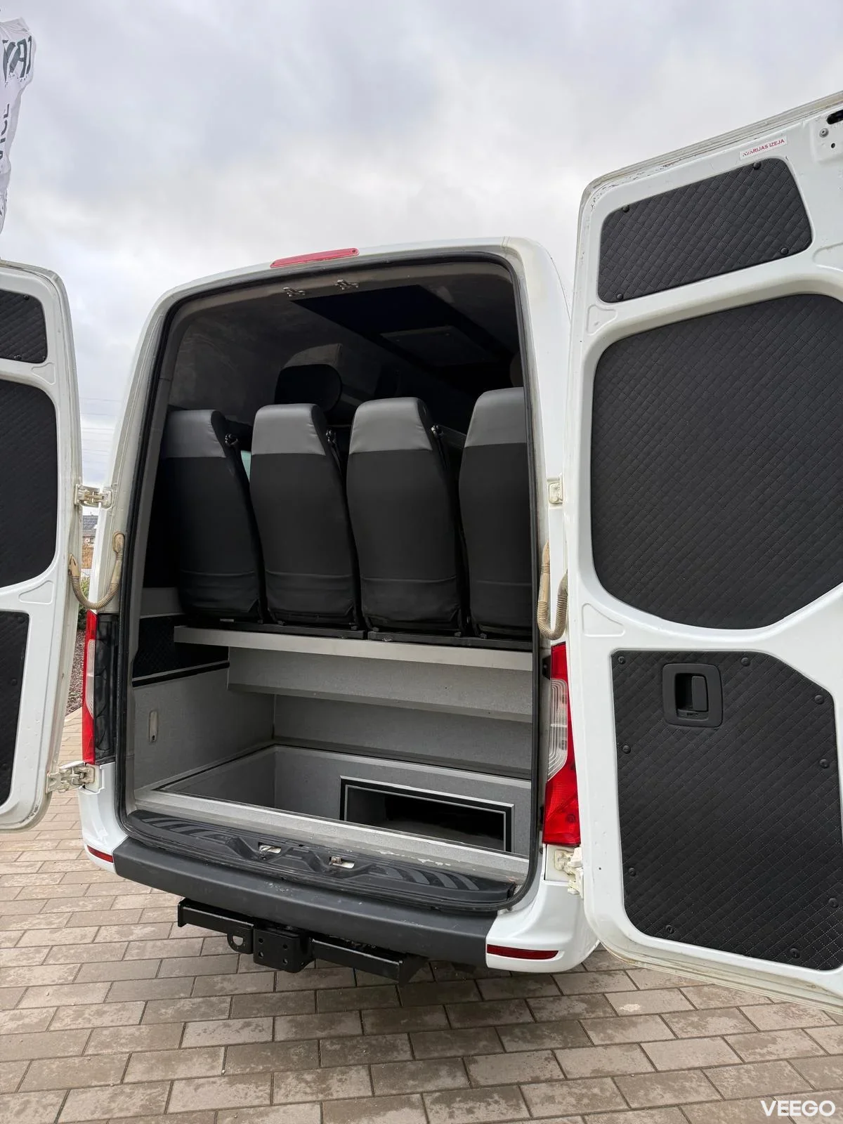 Mercedes-Benz Sprinter  3 140kW