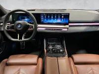 BMW i5 xDrive40, M-Sportpakett PRO Individual 290kW 290kW thumbnail