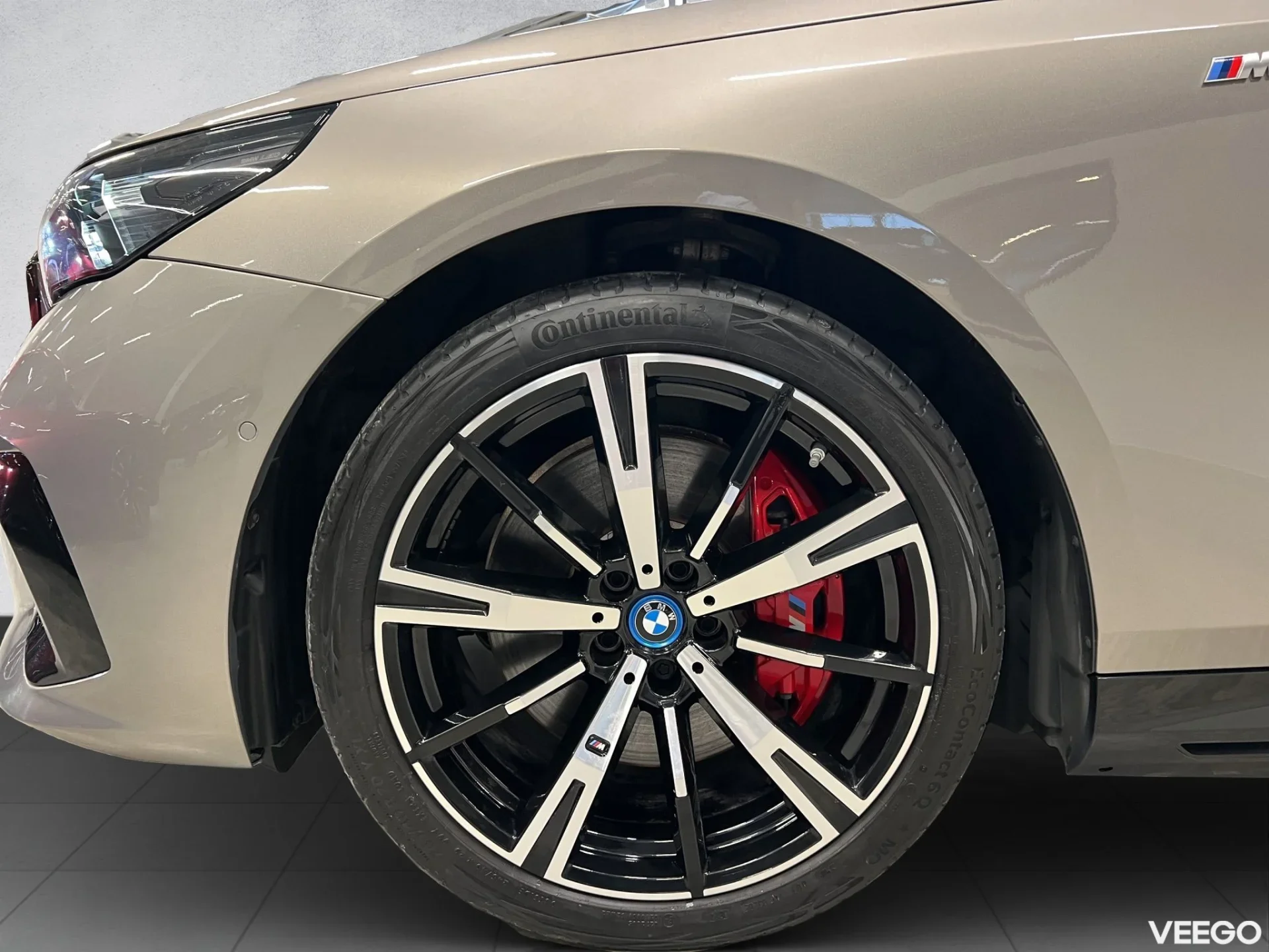BMW i5 xDrive40, M-Sportpakett PRO Individual 290kW 290kW