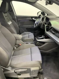 Audi Q4 35 E-TRON - 70kW thumbnail