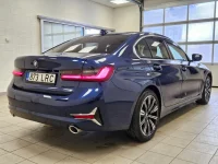 BMW 320 140kW thumbnail