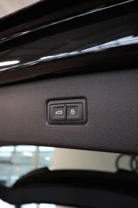 Audi SQ7 373kW thumbnail