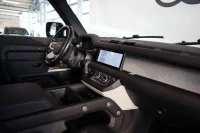 Land Rover Defender 221kW thumbnail