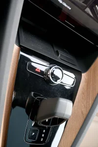 Polestar 2 LONG RANGE DUAL 78kwh/LUXURY / H&K / PILOT PLUS 300kW thumbnail