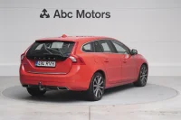 Volvo V60 Plug In Hybrid SUMMUM 2.4 158kW thumbnail