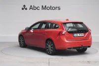 Volvo V60 Plug In Hybrid SUMMUM 2.4 158kW thumbnail