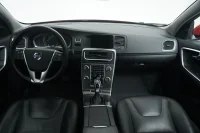 Volvo V60 Plug In Hybrid SUMMUM 2.4 158kW thumbnail