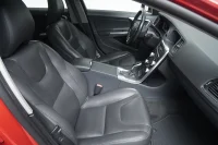 Volvo V60 Plug In Hybrid SUMMUM 2.4 158kW thumbnail