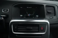 Volvo V60 Plug In Hybrid SUMMUM 2.4 158kW thumbnail