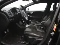 Volvo V40 2 88kW thumbnail