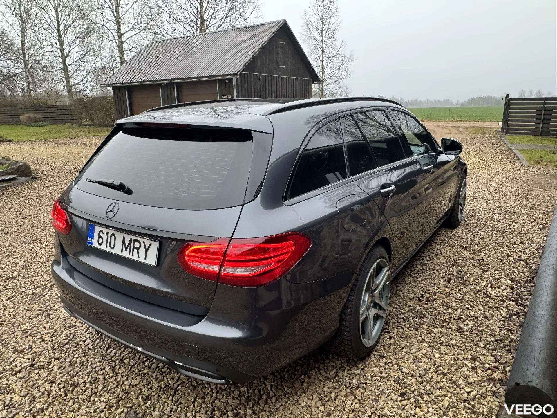 Mercedes-Benz C220 S205 2.1 125kW