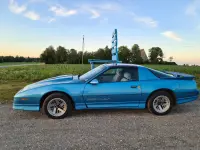 Pontiac FIREBIRD FORMULA 5.7 170kW thumbnail