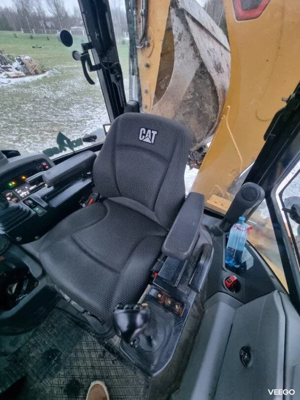 Caterpillar 444 Tiltrotator 82kW