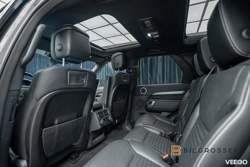 Land Rover Discovery D250 MHEV R-Dynamic 249hk Panorama 360 183kW