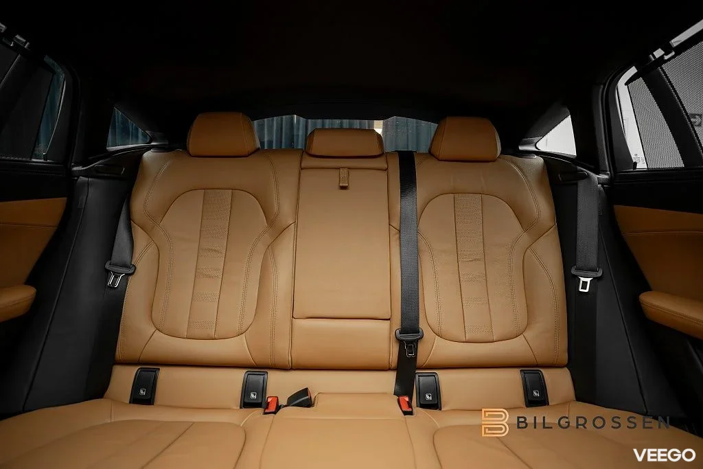 BMW X6 M50i 530hk Ultimate Edt Panorama H/K 360 Hud DAP MOMS 390kW