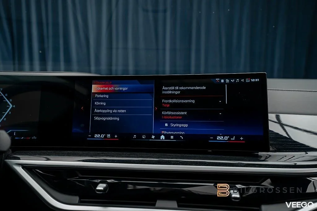 BMW X7 M60i xDrive M Sport Pro Exklusiv 3.99% Sky Lounge B&W MOMS 390kW