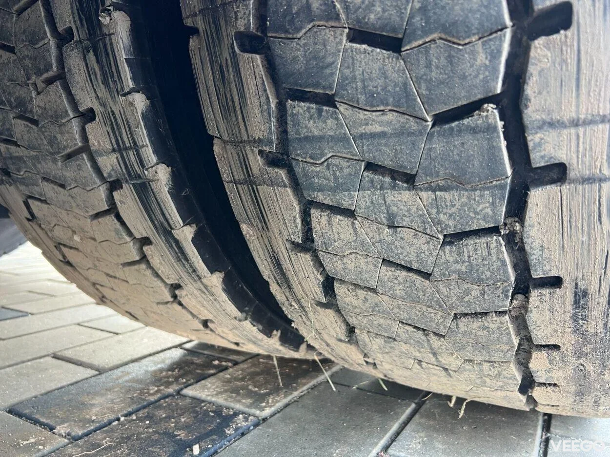 Mercedes-Benz Actros 1845L BigSpace 12.8 330kW